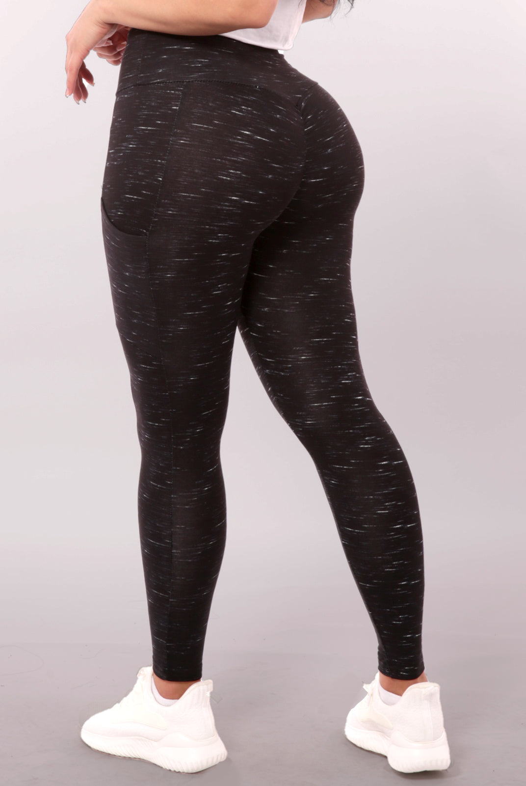 High Waist Fleece Lined Leggings With Side Pockets - Black & White Space  Dye – SHOSHO Fashion